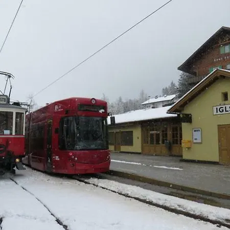 Daire Ferienwohnung-apartment Monika In Innsbruck-igls *