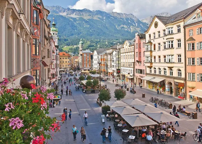 Ferienwohnung-apartment Monika In Innsbruck-igls 因斯布鲁克