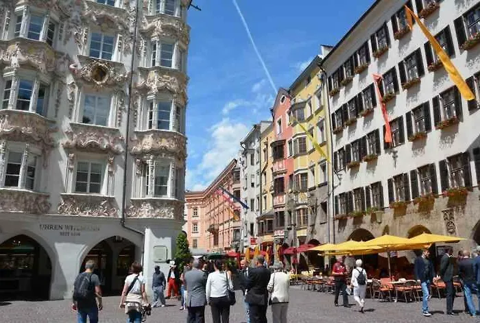 Ferienwohnung-apartment Monika In Innsbruck-igls 公寓 *